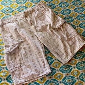 URBAN PIPELINE Cargo Shorts. Sturdy & Great Quality. Excellent Condition.✅